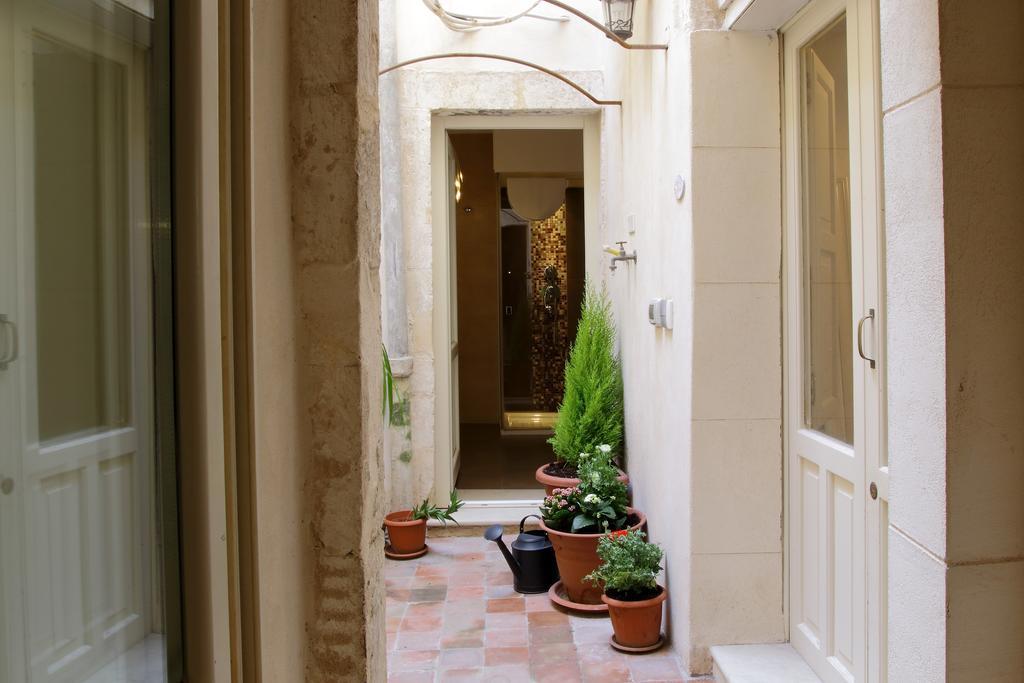 Ortigia Guest House Casa Flora Syracuse Eksteriør billede