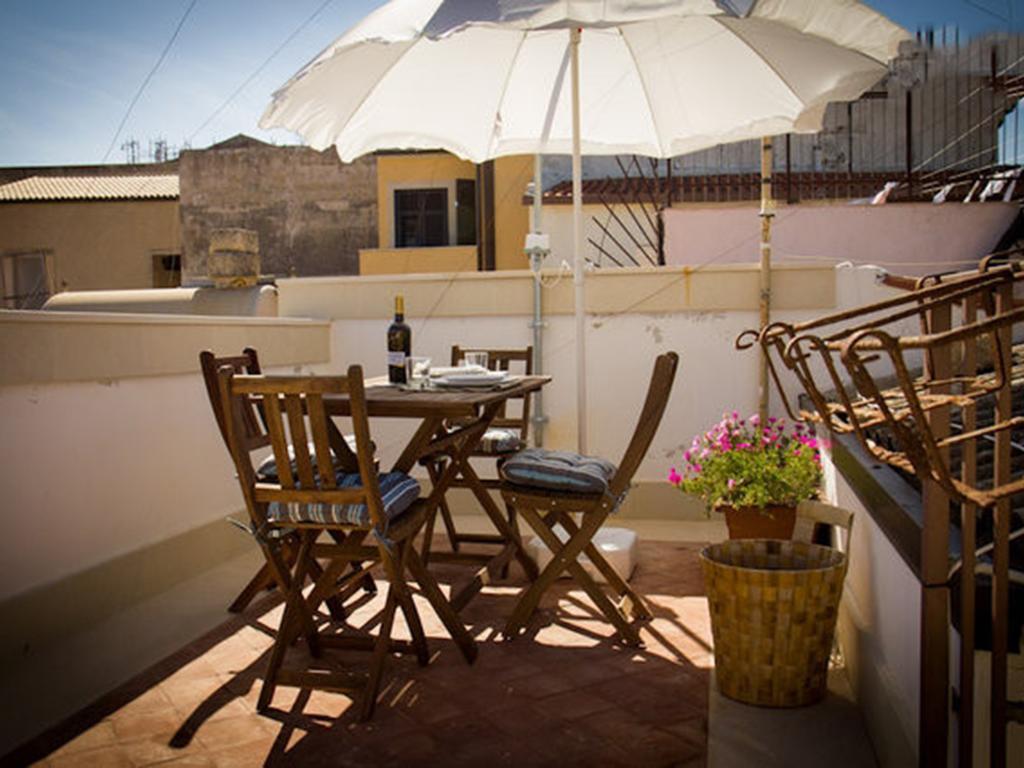 Ortigia Guest House Casa Flora Syracuse Eksteriør billede